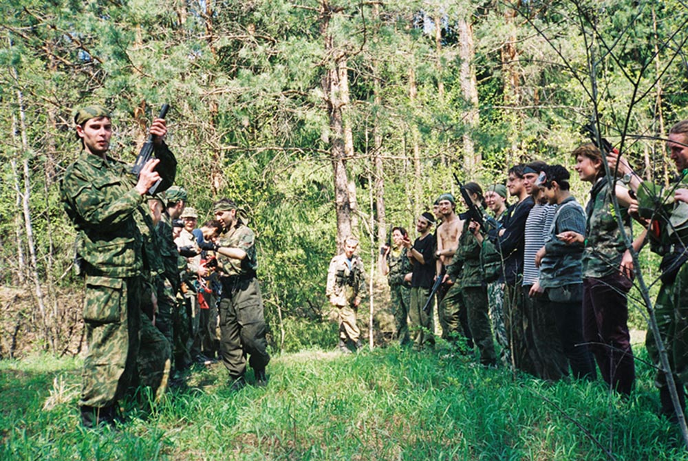 ����������